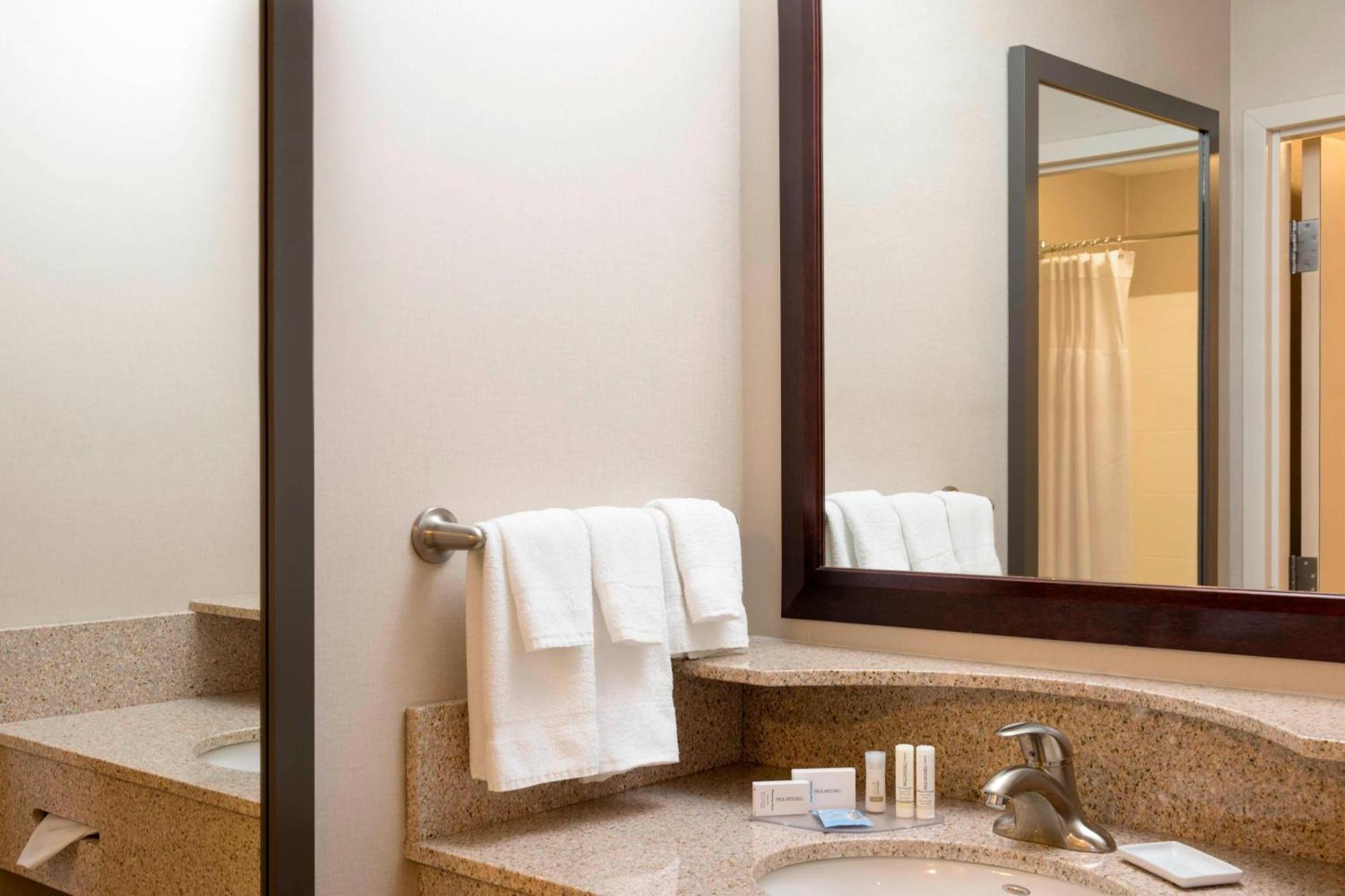 Springhill Suites Midland Buitenkant foto