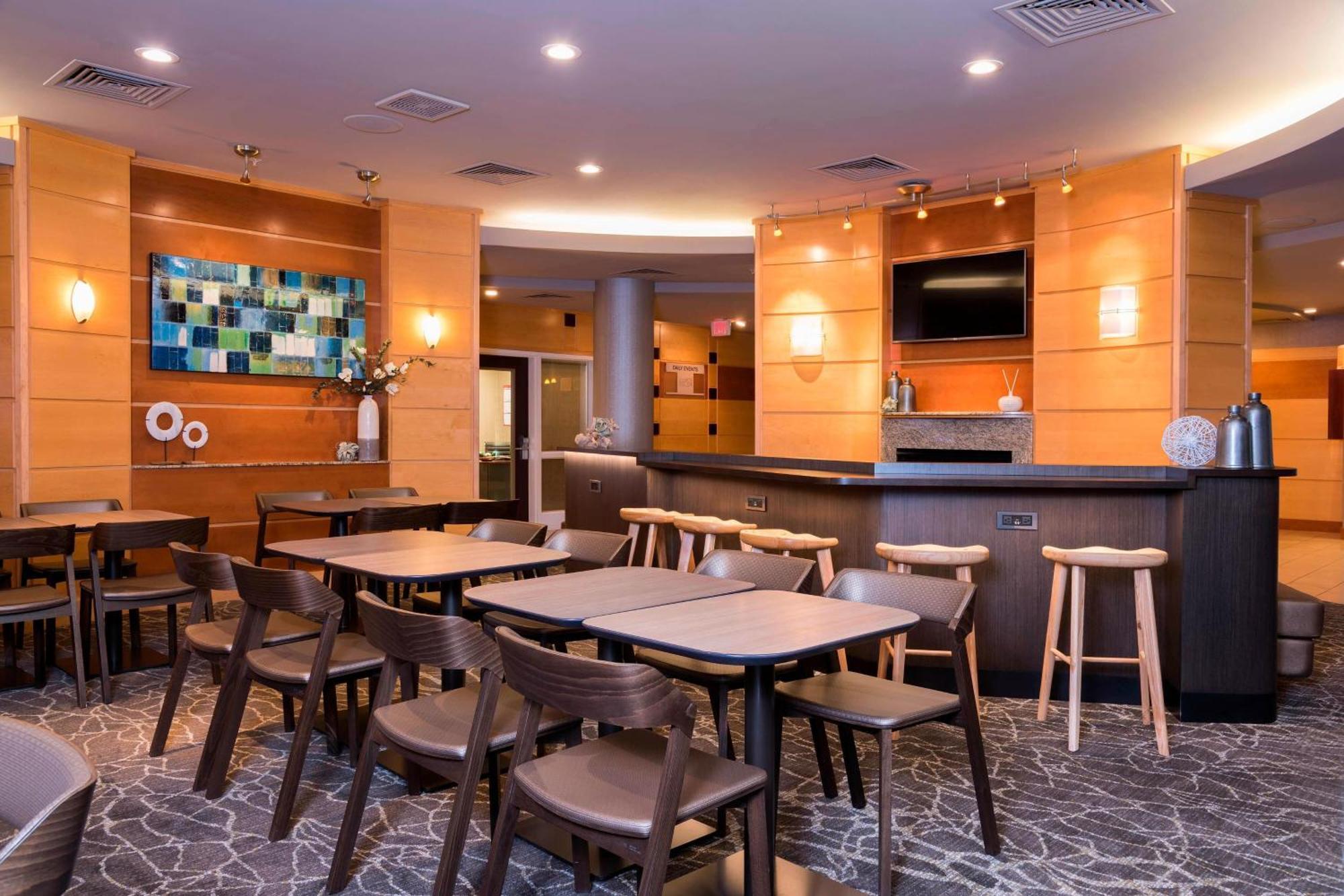 Springhill Suites Midland Buitenkant foto